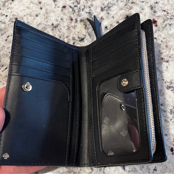Wallet - Picture 5 of 6